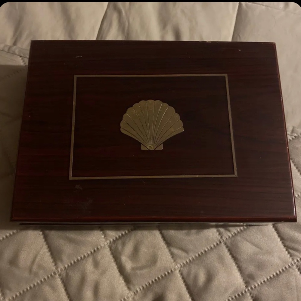 1984 Vintage Brown Sea Shell Jewlery Box 1980s 80s